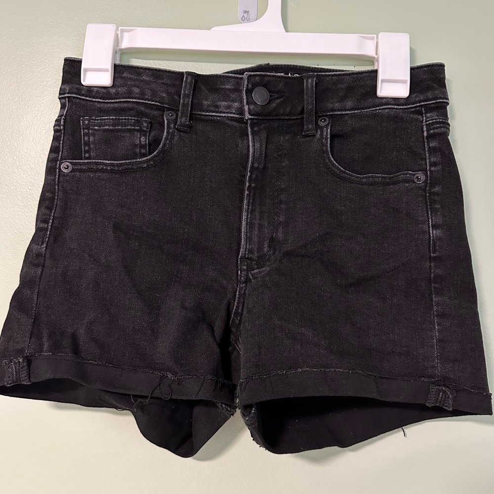 American Eagle Black Super Hi-Rose Shorts